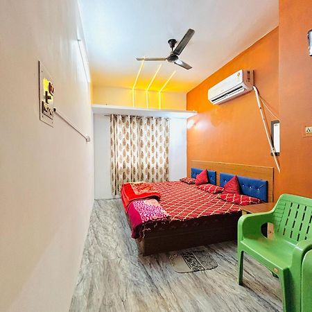 Shivalay Paying Guest House Varanasi Bagian luar foto